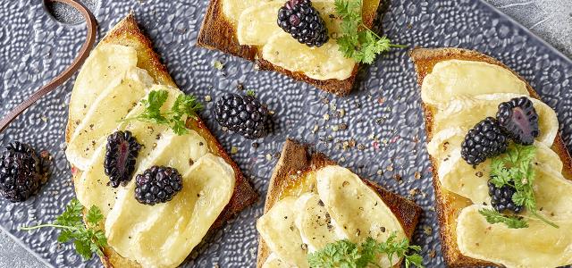 Brie Bruschetta
